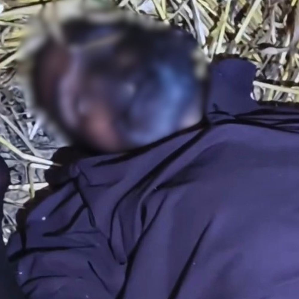 सिद्धार्थनगर में सोनौली फाटक के पास युवक का शव मिला:गेहूं के खेत में मिली बॉडी, संदिग्ध परिस्थितियों में पुलिस ने जांच शुरू की