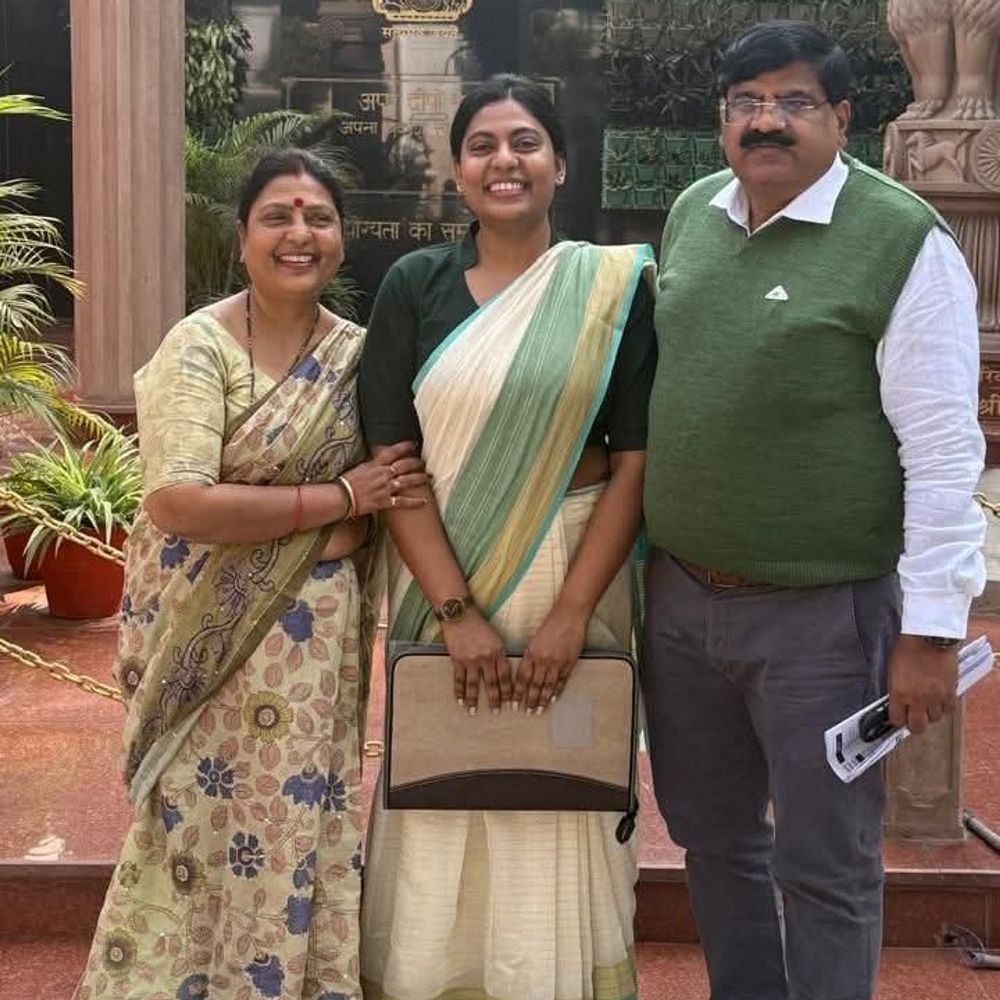 अक्षिता शगुन बनीं असिस्टेंट कमिश्नर, UPPCS में 178वीं रैंक:मैनपुरी की बेटी को जीएसटी विभाग में मिली नियुक्ति, परिवार में अफसर