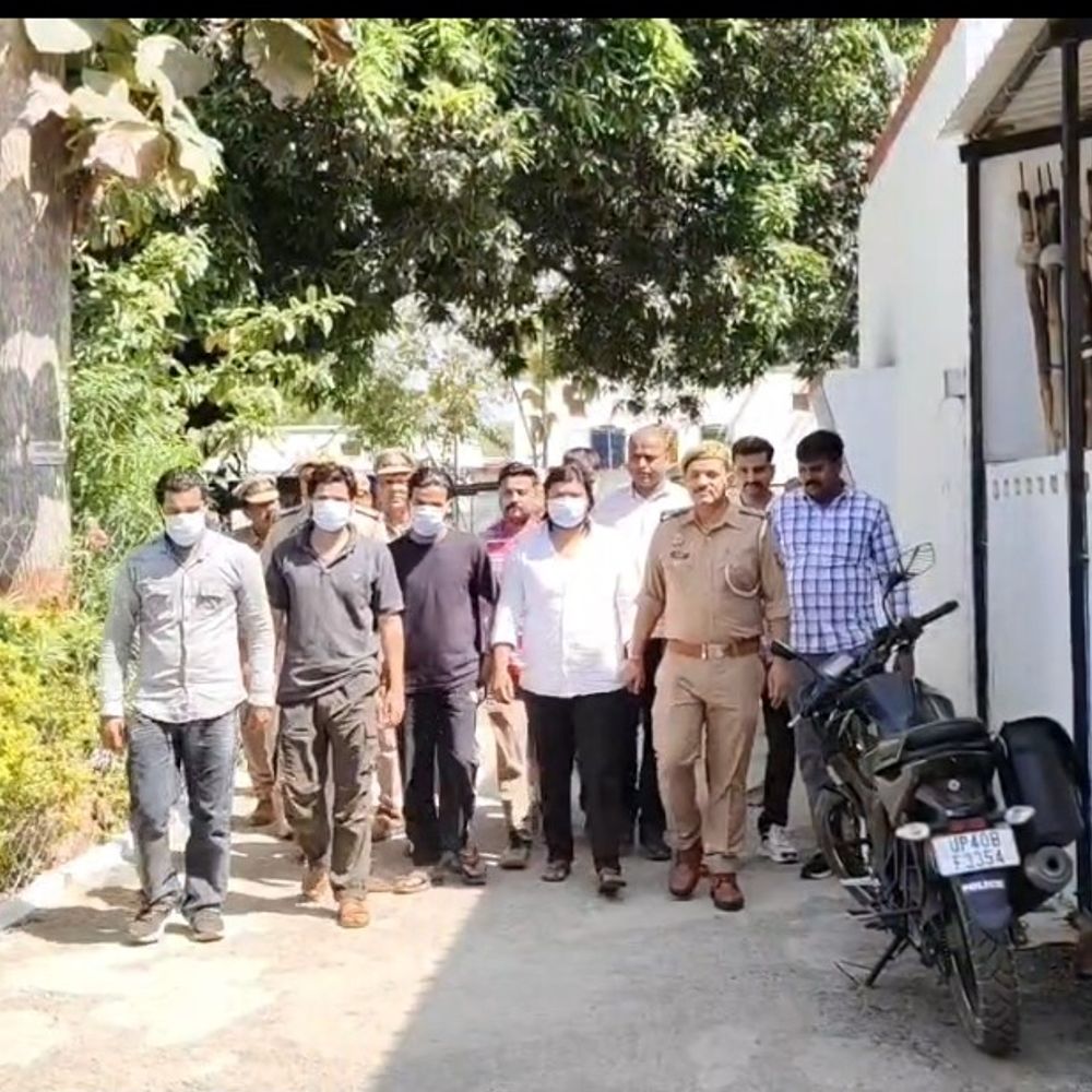 बहराइच में साइबर ठगी गिरोह के 6 सदस्य गिरफ्तार:फर्जी बैंक खातों से करते थे लाखों का लेनदेन