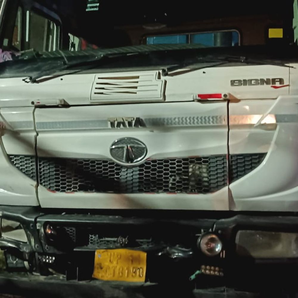 रामपुर में डंपर ने ई-रिक्शा ड्राइवर को रौंदा, मौत:शव के चिथड़े उड़े, पुलिस ने आरोपी चालक को पकड़ा