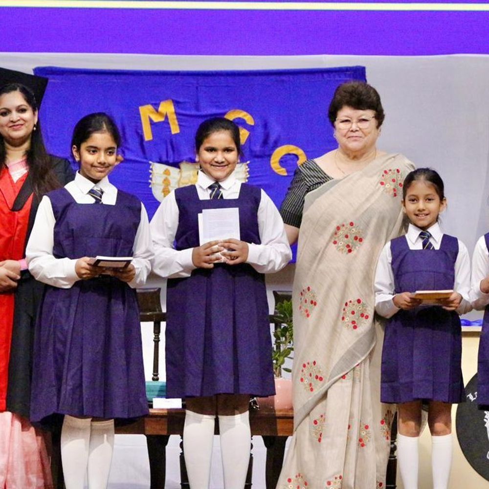 ला मार्टिनियर गर्ल्स कॉलेज में वार्षिक पुरस्कार वितरण समारोह:जूनियर स्कूल के छात्रों को शिक्षा व सह-पाठ्यक्रम में सम्मान