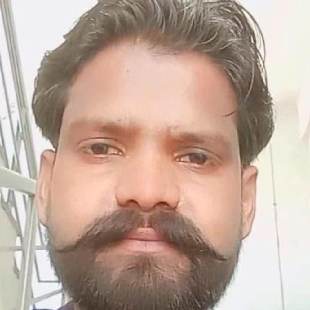 फिरोजाबाद में भट्टे के सामने मिला युवक का शव:परिजनों ने लगाया हत्या का आरोप, पुलिस जांच में जुटी