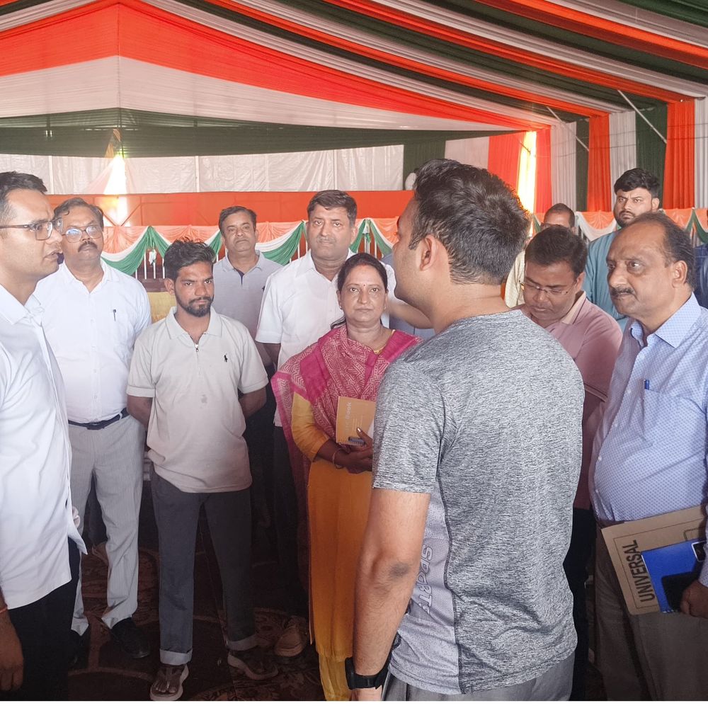 बलरामपुर महोत्सव की तैयारियां तेज:डीएम ने किया ग्राउंड निरीक्षण, समय पर व्यवस्थाएं पूरी करने के निर्देश