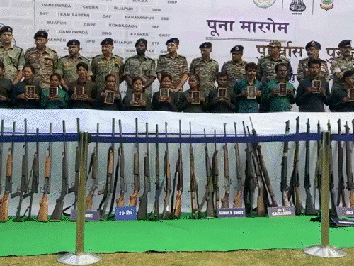नक्सलियों का छिपाया 7 किलो सोना, 3 करोड़ कैश मिला:  बीजापुर में 14 करोड़ का माल बरामद, 31 मार्च को 34 नक्सलियों का सरेंडर – Chhattisgarh News