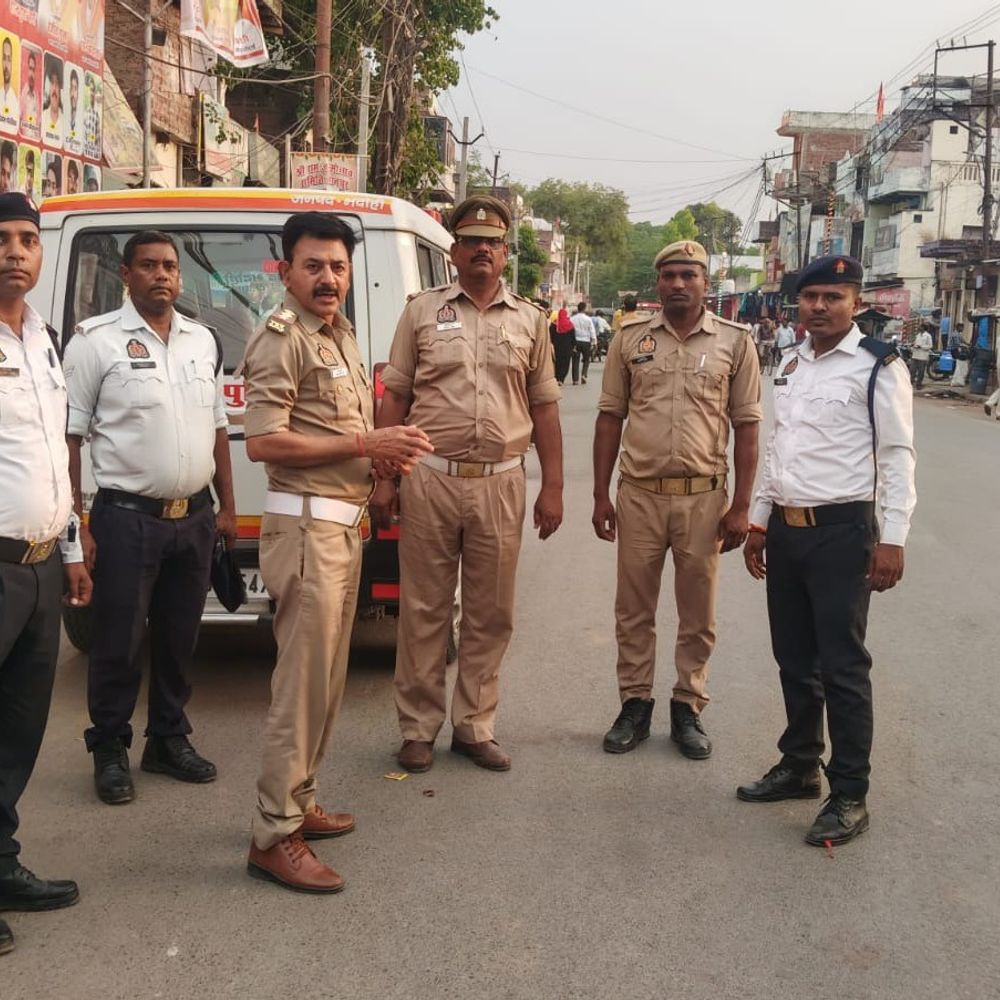 नियमों का पालन न करने पर 249 वाहनों का चालान:यातायात पुलिस ने चलाया अभियान, दुर्घटनाएं कम करना लक्ष्य