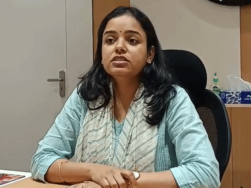 स्मार्ट मीटर से कटा बिजली कनेक्शन 2 घंटे में जुड़ेगा:लखनऊ में बोलीं रिया केजरीवाल, बिल माइनस में पहुंचने पर 3 दिन का ग्रेस पीरियड