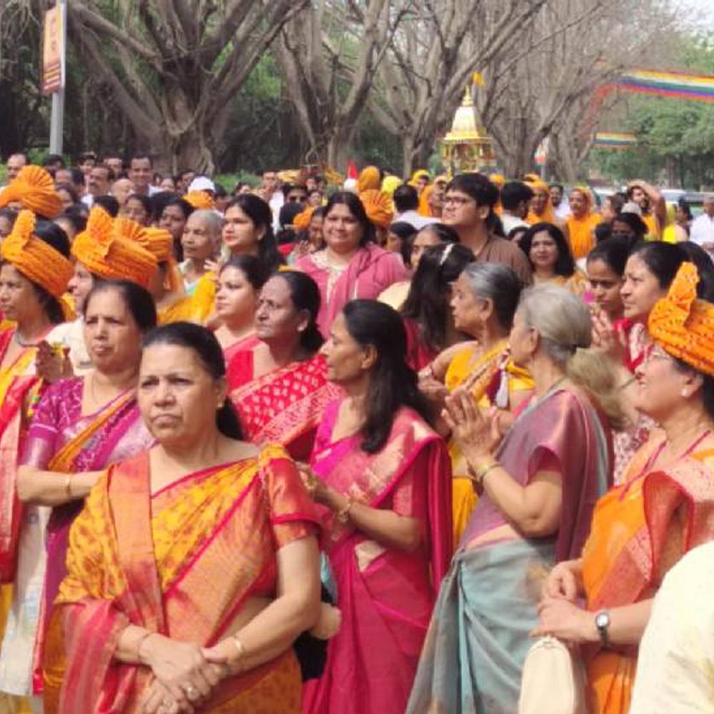 नोएडा में मनाई गई महावीर जयंती:पालकी यात्रा निकलाकर अहिंसा, सत्य एवं “जियो और जीने दो” के संदेश का किया प्रसार