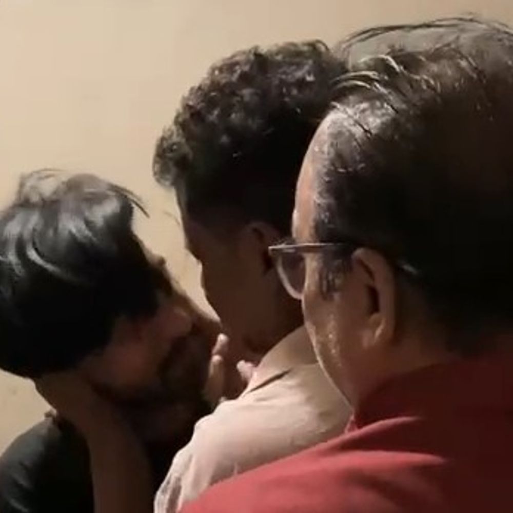 मथुरा में लोगों ने युवक को पीटा:बच्ची को अश्लील वीडियो दिखा रहा था, आरोपी हिरासत में