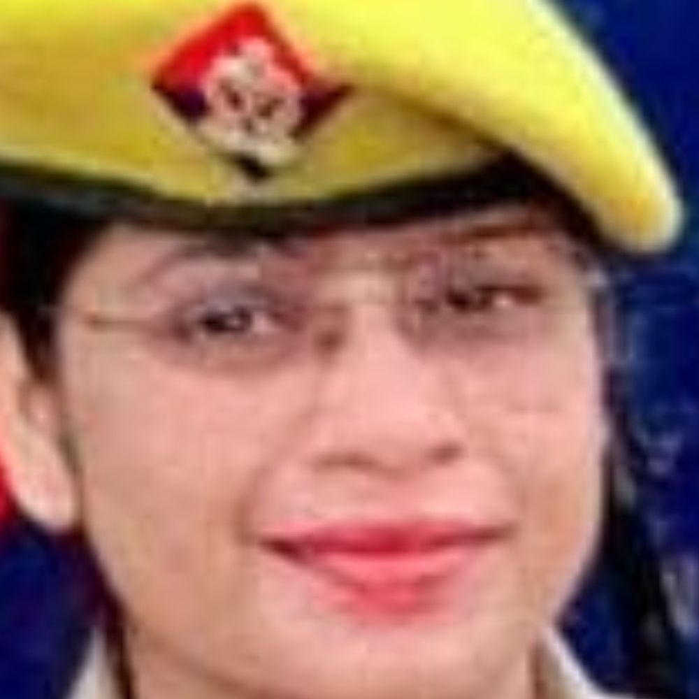 बांदा में महिला ने सिपाही ने खाया जहर:चार घंटे बाद अस्पताल में तोड़ा दम, जेल क्वार्टर में बेहोशी की हालत में मिली थी