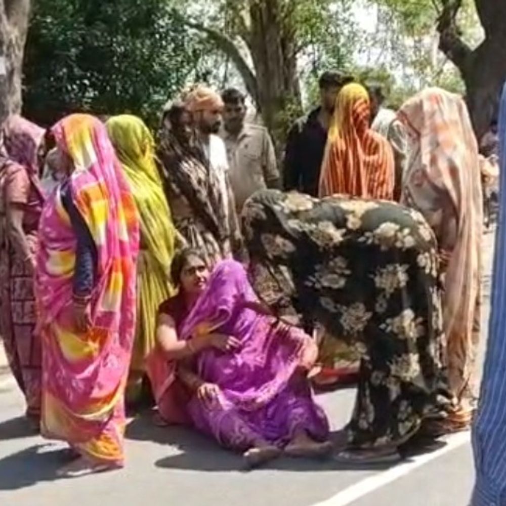 फतेहपुर में संविदा लाइनमैन की करंट लगने से मौत:11 हजार वोल्ट लाइन पर शटडाउन के बाद अचानक चालू हुई सप्लाई