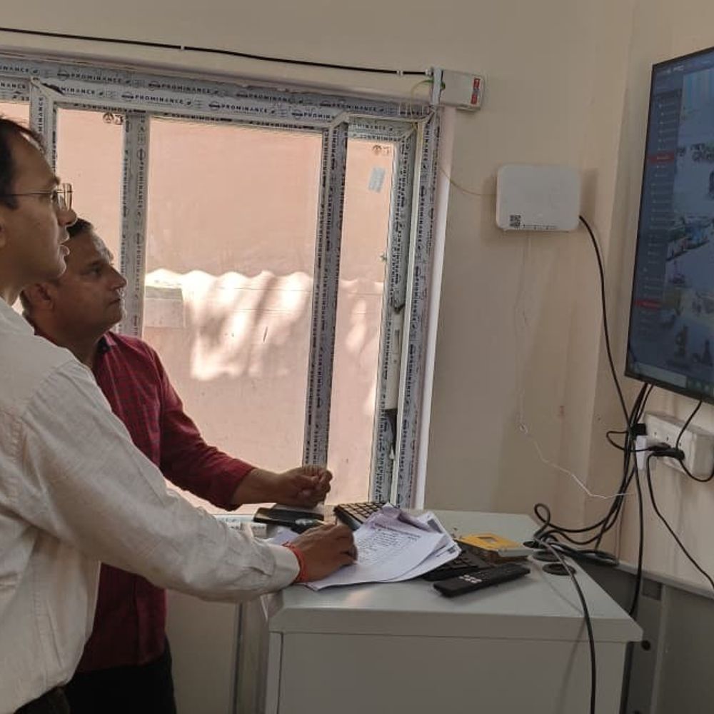 मथुरा में हाईटेक निगरानी शुरू:70 स्थानों पर 280 ANPR कैमरे, वाहनों की हर गतिविधि पर नजर