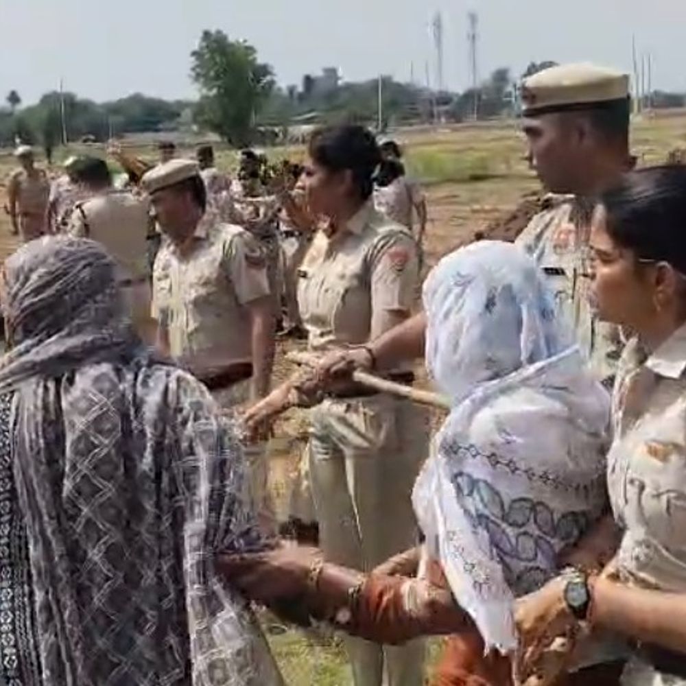 कंपनी के भूमि पूजन का किसानों ने किया विरोध:  नूंह के IMT रोजका मेव में मुआवजे की मांग, पुलिस से नोकझोंक, हालात तनावपूर्ण – Nuh News