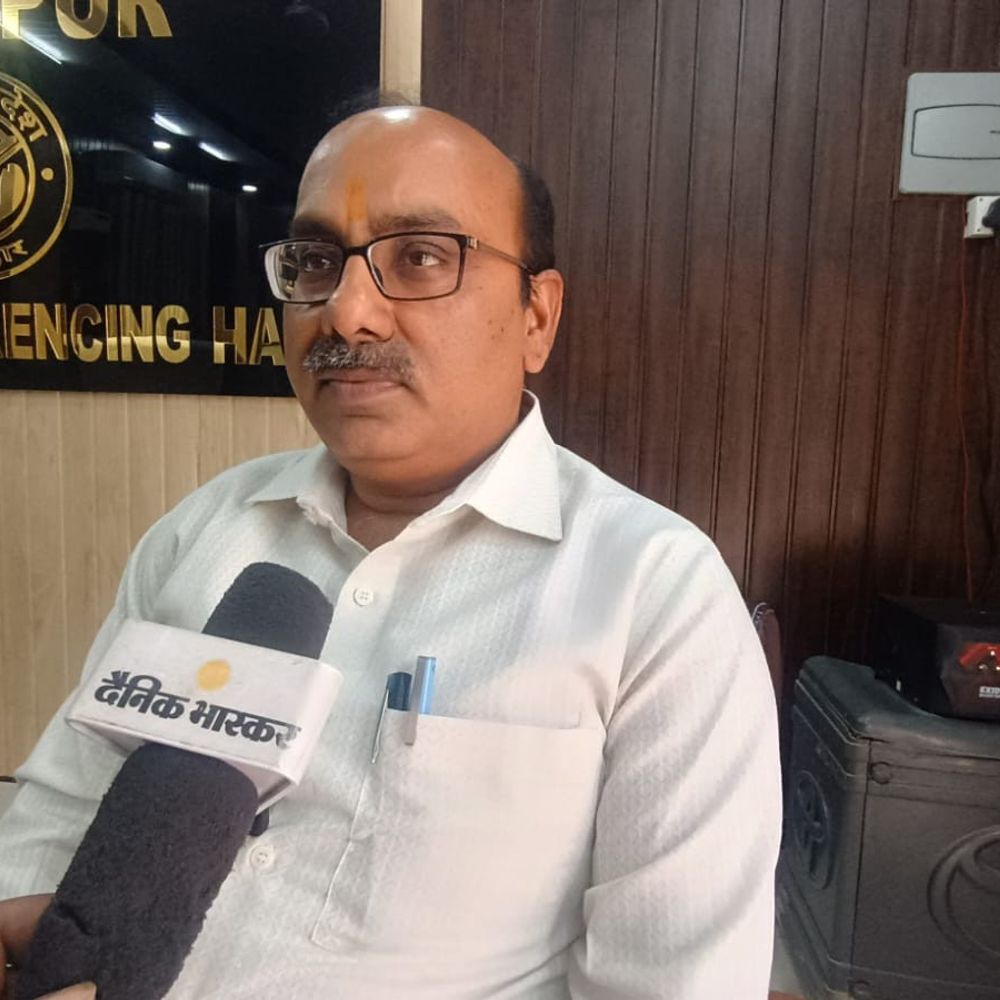 जौनपुर में 4,109 सीमा स्तंभ स्थापित:भूमि विवाद कम करने के लिए राजस्व विभाग की पहल, CRO बोले- शीघ्र पूरा होगा काम