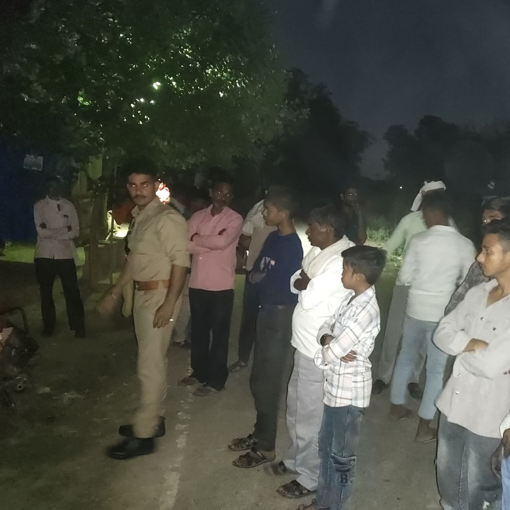 इटावा में सड़क हादसे में महिला की मौत:शादी समारोह में जाते समय हुआ हादसा, परिजनों में शोक का माहौल