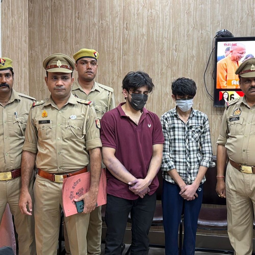 500 के 21 नकली नोट के साथ दो युवक गिरफ्तार:रामपुर पुलिस नेटवर्क की जांच में जुटी, संगठित गिरोह की आशंका