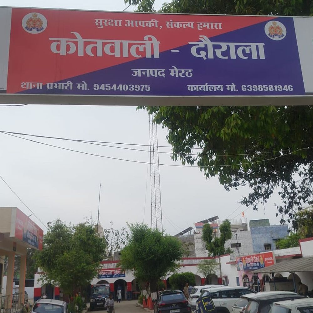 मेरठ में 23 साल तक बंधक बनाकर कराई मजदूरी:8 फीट दीवार कूदकर भागा, मिली आजादी