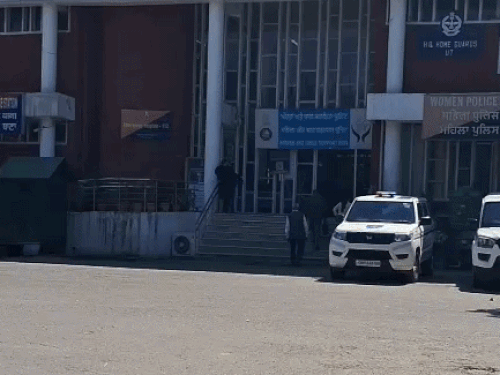 चंडीगढ़ में क्रेस्ट–आईडीएफसी बैंक घोटाले में खुलासा:  प्रोजेक्ट डायरेक्टर ने मां,दोस्त और अपने खातों में डलवाए ढाई करोड़, IFS की भूमिका जांच के घेरे में – Chandigarh News