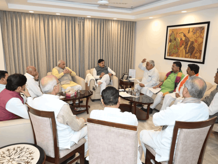 दिल्ली में केंद्रीय मंत्रियों के साथ सीएम की बैठक:  शिवप्रकाश, हेमंत ने सिंधिया, मुरुगन, वीरेंद्र, उइके की मौजूदगी में एमपी के सांसदों से की चर्चा – Bhopal News