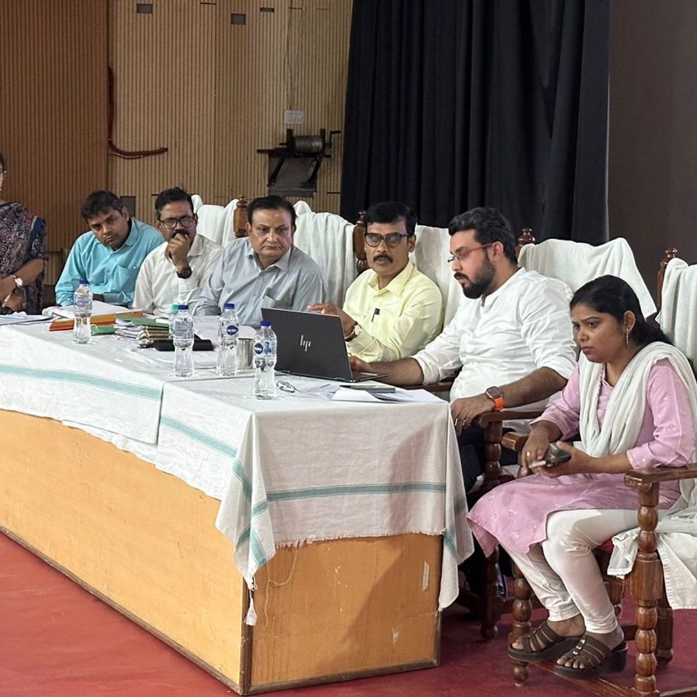 बलिया में 154 आंगनबाड़ी सहायिकाओं की नियुक्ति:5 कार्यकत्रियां शिकायत पर होल्ड, विस्तृत जांच के निर्देश