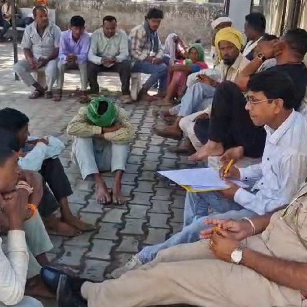 बांसवाड़ा में बाइक से नाले में गिरे, नाबालिग की मौत:  देर रात तीनों एक ही बाइक पर जा रहे थे, अचानक ​बैलेंस बिगड़ने से हुआ हादसा – Banswara News