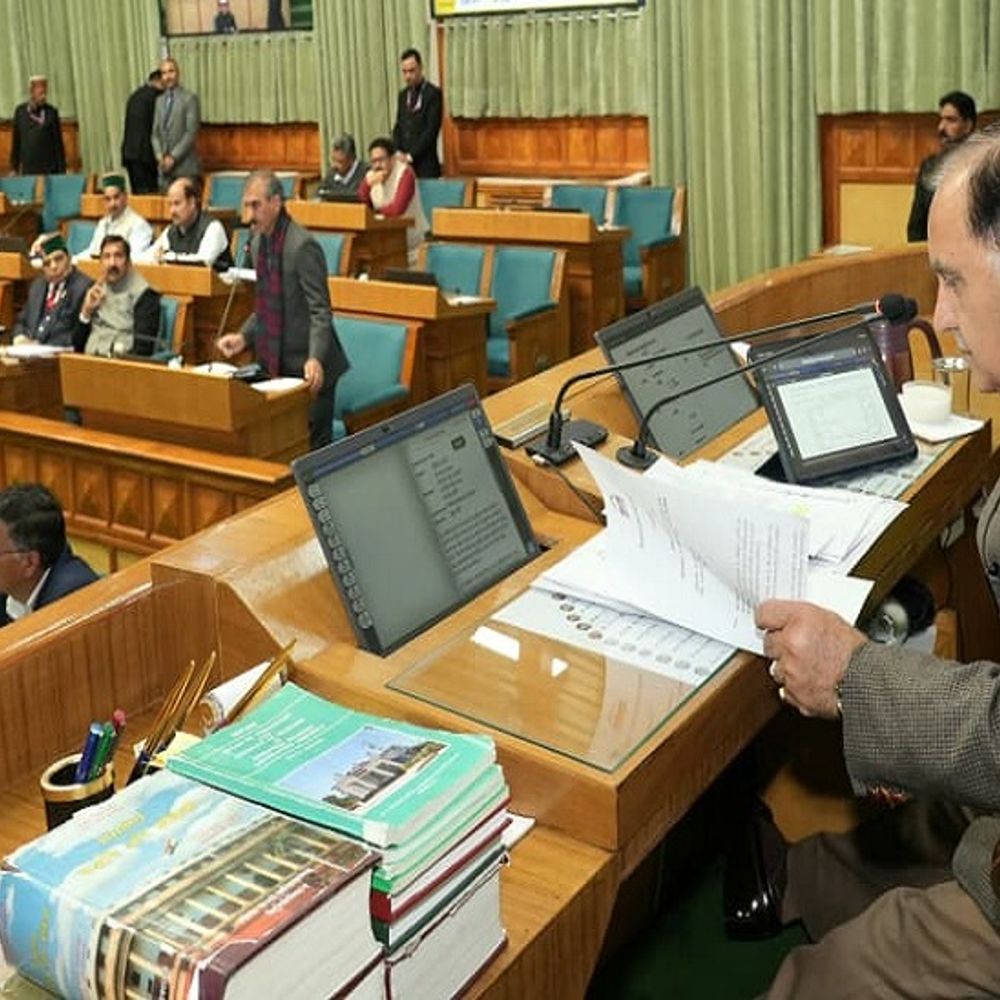 हिमाचल में चिट्टा-तस्करों के पंचायत चुनाव लड़ने पर लगेगी रोक:विधानसभा में आज कानून बना रही सरकार, सोसायटी-बैंक डिफॉल्टर भी बाहर होंगे