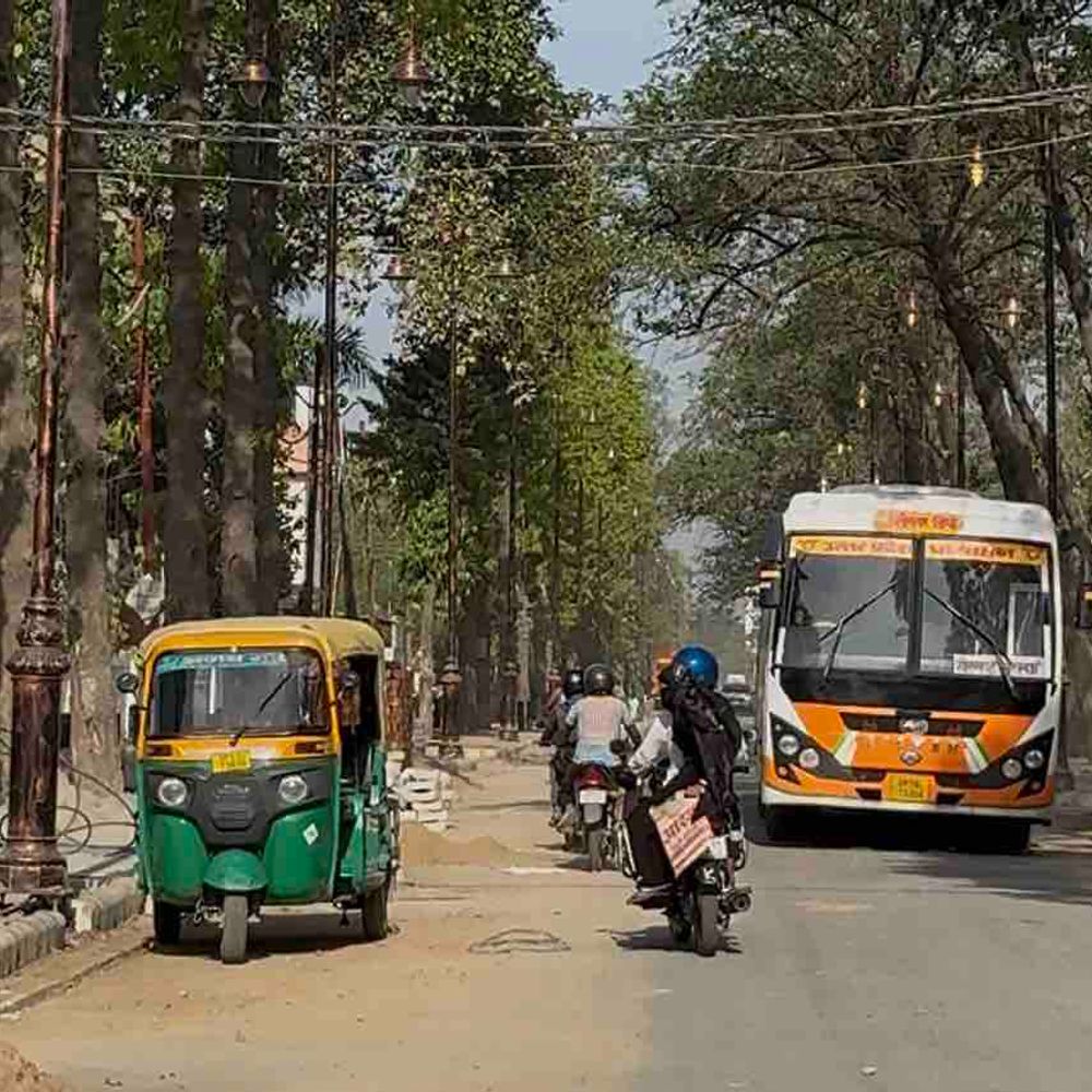 गोरखपुर में आज सुबह से तेज धूप:आने वाले दिनों में 40 डिग्री तक पहुंचेगा तापमान, दोपहर में सतर्कता जरूरी