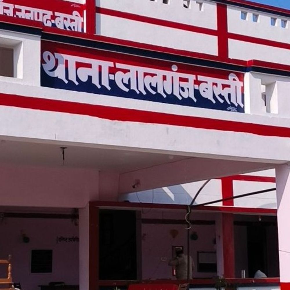 शादी का झांसा देकर युवती का यौन शोषण:विरोध पर परिजनों से मारपीट; 4 नामजद, कोर्ट के आदेश पर FIR