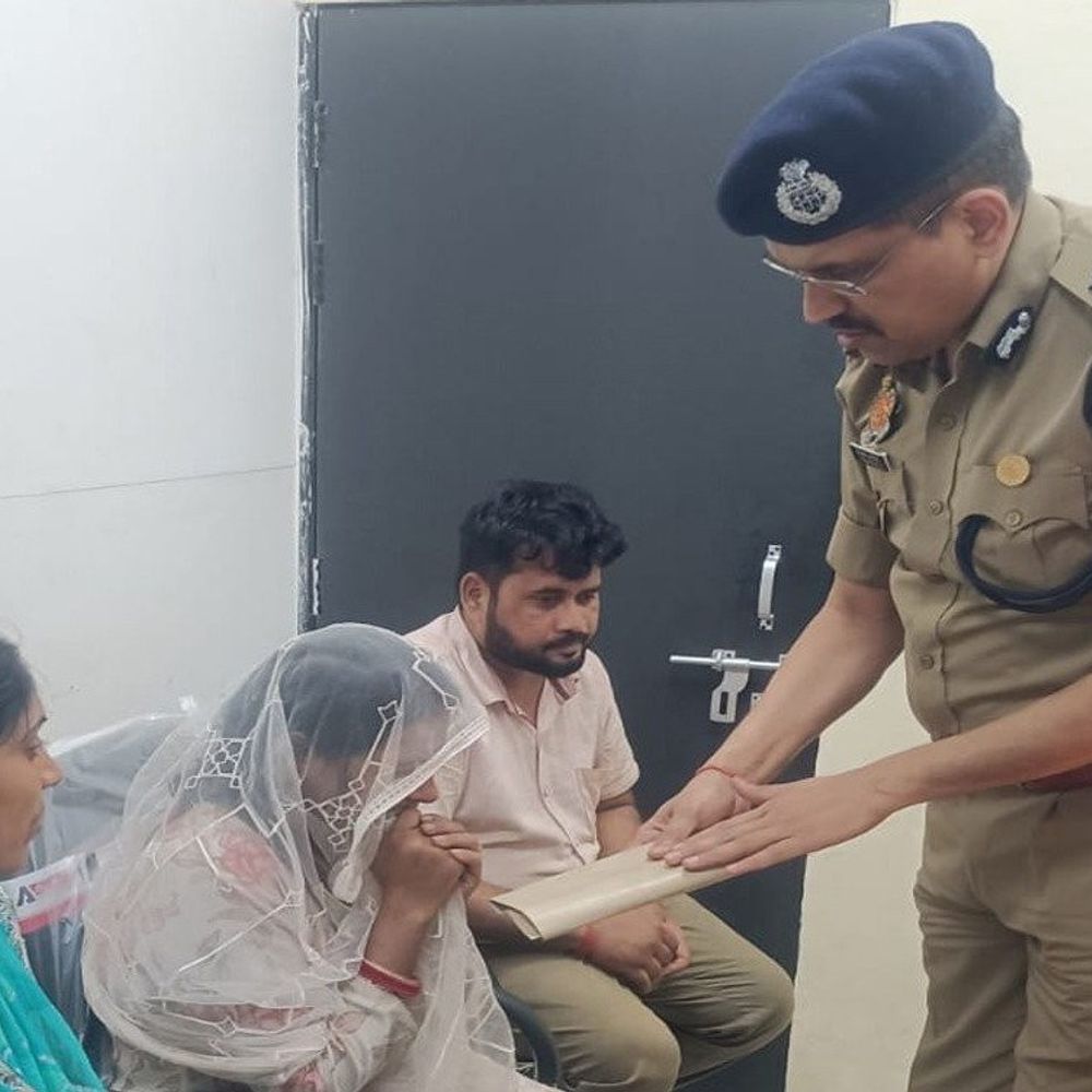 जीआरपी-सिपाही परिवार को नहीं देना चाह रहे थे सूचना:गोंडा में SP-GRP ने विभागीय जांच के आदेश दिए, नाइट ड्यूटी स्टाफ से मांगा जवाब