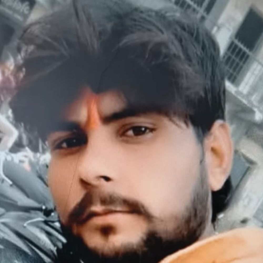 एटा में सड़क हादसे में युवक की मौत:परिजनों ने हत्या का आरोप लगाया, 5 दिन पहले पत्नी भाग गई थी