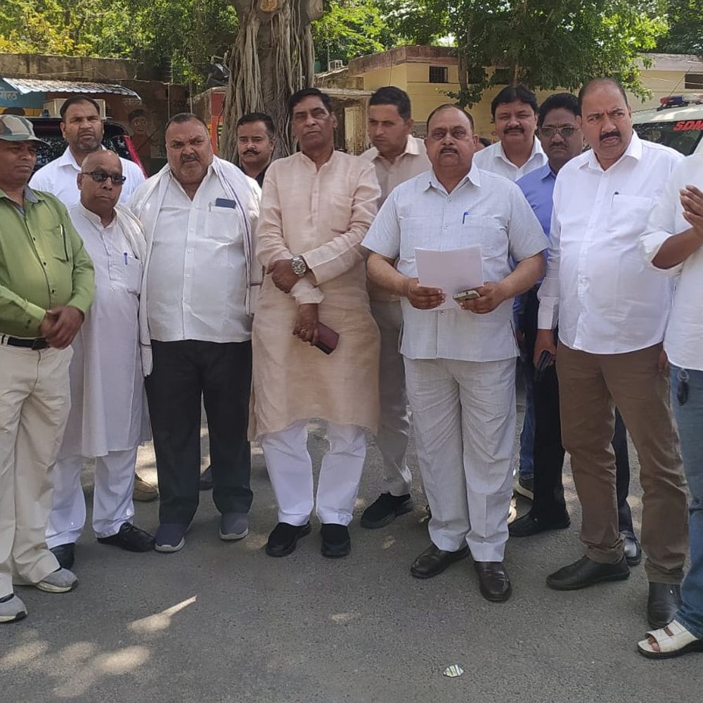 डॉ. अंबेडकर जन्मोत्सव पर हेलीकॉप्टर से पुष्पवर्षा:समिति ने प्रशासन से मांगी अनुमति