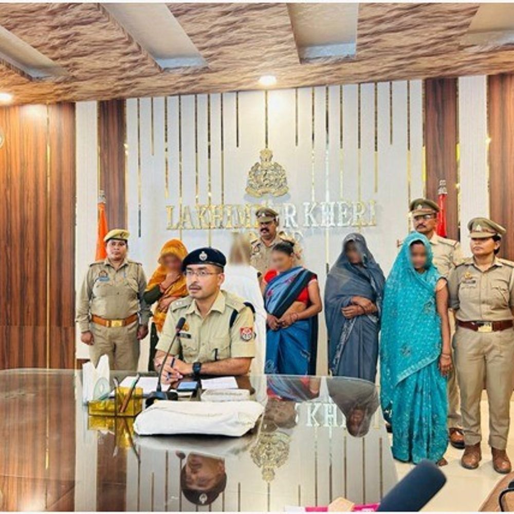 लखीमपुर खीरी में 24 घंटे में मंगलसूत्र चोरी का खुलासा:पांच महिला चोर गिरफ्तार, भीड़ में करती थीं वारदात