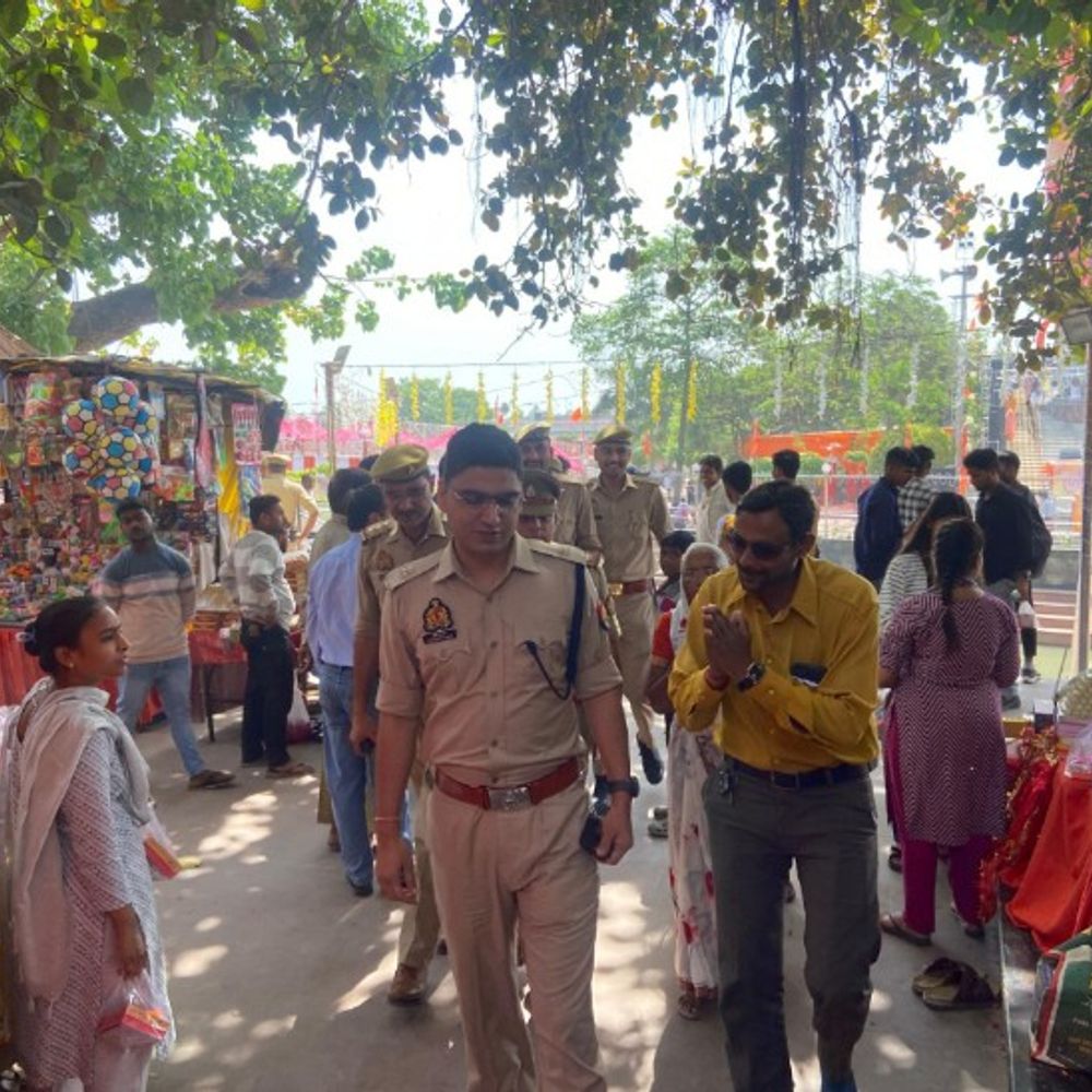 शाहजहांपुर में हनुमतधाम मेले का निरीक्षण:हनुमान जयंती पर अधिकारियों ने सुरक्षा व्यवस्था जांची