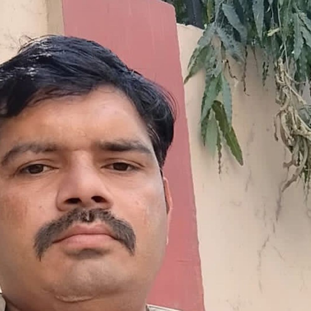 सिपाही की संदिग्ध परिस्थितियों में मौत:सुबह पपीता खाने के एक घंटे बाद हुई घटना, पुलिस जांच में जुटी