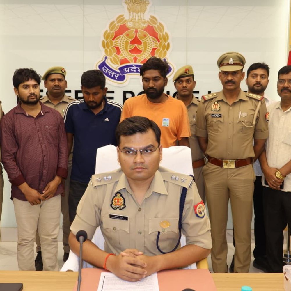 सोनभद्र में अनपरा लूटकांड का खुलासा, 5 बदमाश गिरफ्तार:मुठभेड़ में 2 घायल, मास्टरमाइंड भी पकड़ा गया; 63 हजार कैश लूटे थे