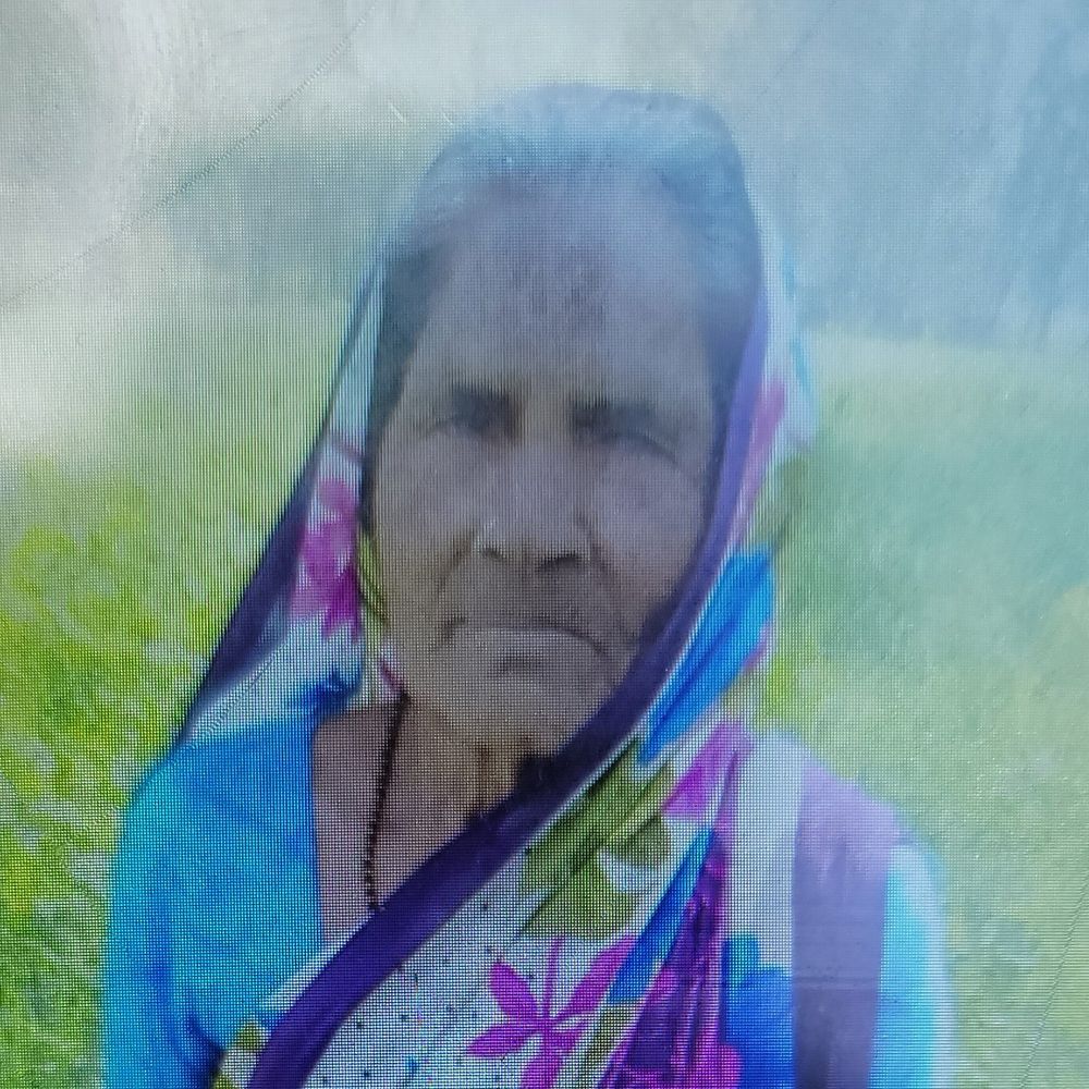 दवा लेकर लौट रही महिला की सड़क हादसे में मौत:उन्नाव के मगरवारा में दो बाइकों की टक्कर से हुआ हादसा , इलाज के दौरान जिला अस्पताल में दम तोड़ा