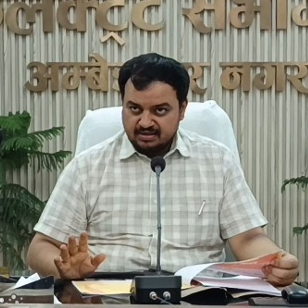 अम्बेडकरनगर में गेहूं खरीद को लेकर नया निर्देश:भूसा दान करने वाले किसानों को मिलेगी प्राथमिकता, लंबी कतारों में लगने से मुक्ति मिलेगी