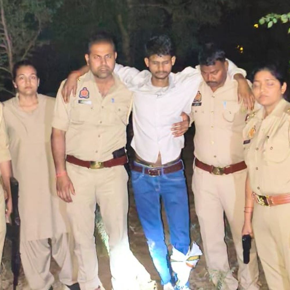 फर्रुखाबाद में हत्यारोपी का हाफ एनकाउंटर:पैर में लगी गोली, पुलिस पर की थी फायरिंग, अस्पताल भर्ती