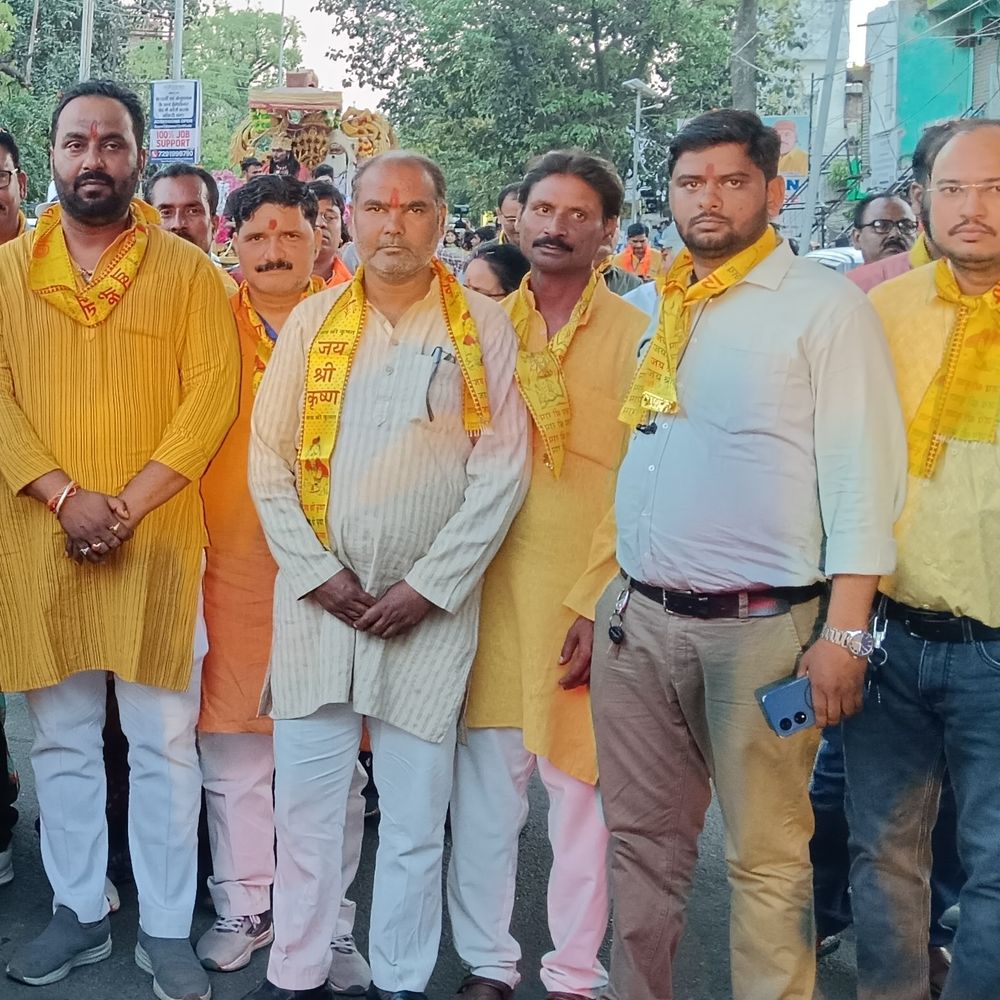 बस्ती में भगवान चित्रगुप्त का प्राकट्य उत्सव मनाया गया:श्रद्धा और उल्लास के साथ निकली भव्य शोभायात्रा