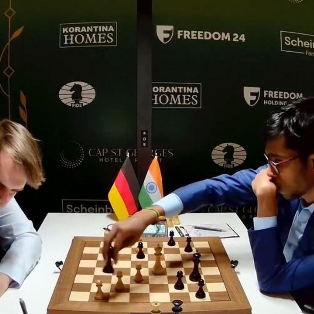 चेस कैंडिडेट्स टूर्नामेंट- प्रज्ञानानंदा ने चौथा राउंड ड्रॉ खेला:विमेंस कैटगरी में दिव्या हारीं, पॉइंट्स टेबल में सबसे नीचे 8वें नंबर पर पहुंचीं