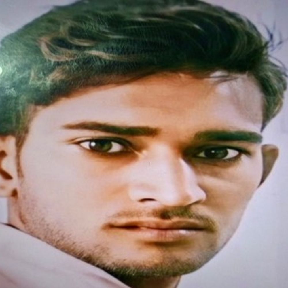 सड़क निर्माण के दौरान मशीन चलाते वक्त मजदूर की मौत:परिजन बोले-1 करोड़ का मुआवजा चाहिए,ठेकेदार गिरफ्तार हो