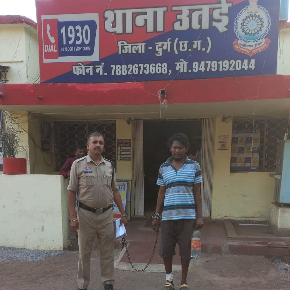 दुर्ग में फर्जी आईडी से महिला को किया ब्लैकमेल,आरोपी गिरफ्तार:  इंस्टाग्राम पर फोटो मॉर्फ कर वायरल करने की धमकी देता था – durg-bhilai News