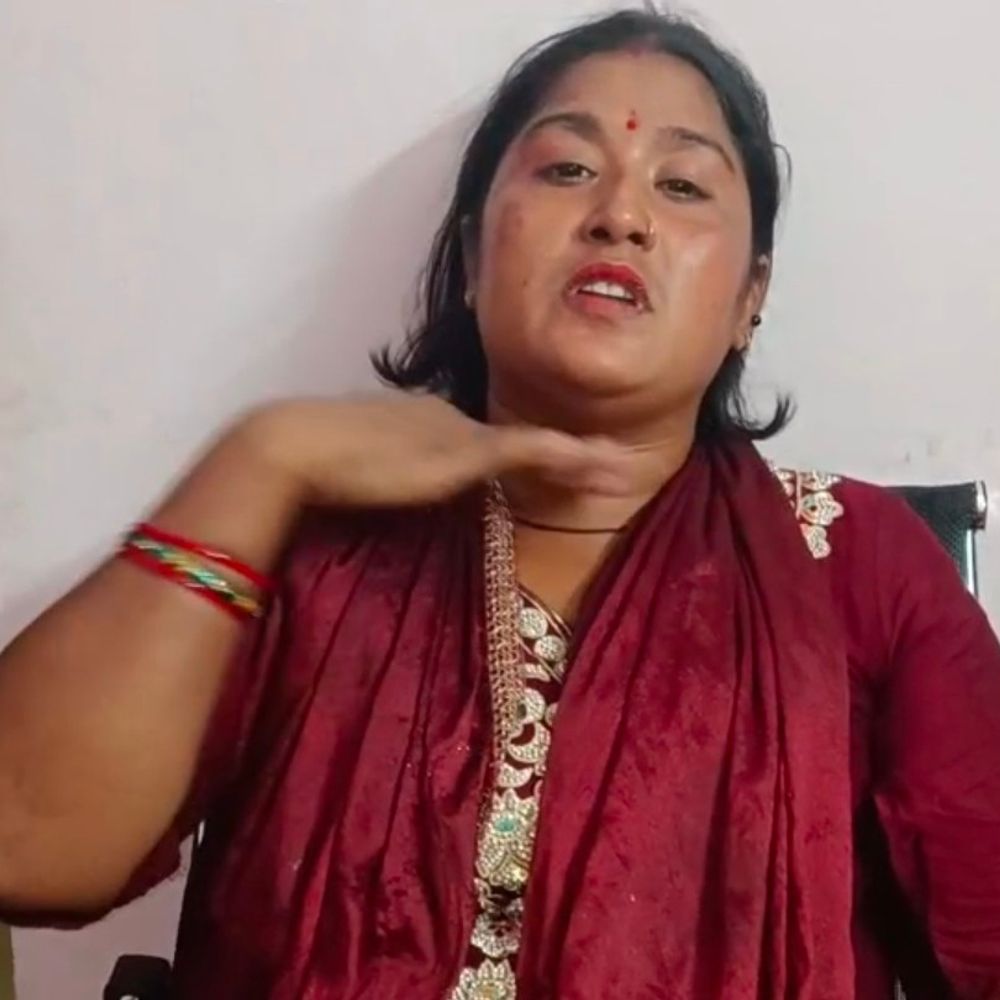 महिला को घर बुलाकर बंधक बनाया, गला रेतने का प्रयास:मेरठ में मुख्य गेट बंद कर रिश्तेदारों ने किया चाकू से हमला, हाथ से बचाकर भागी पीड़िता