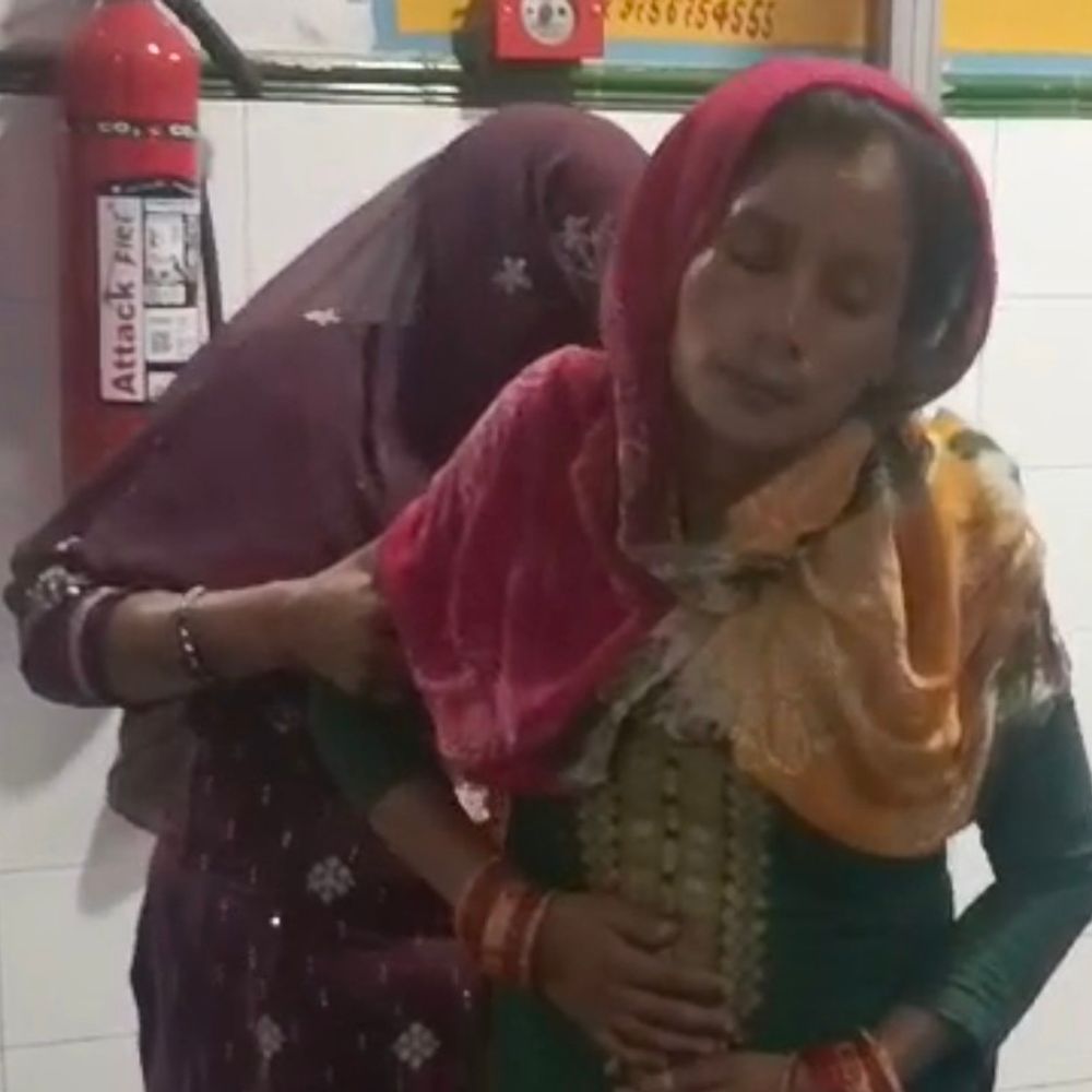 संभल में गर्भवती महिला को घर में घुसकर पीटा:चचेरे देवर पर चोरी और मारपीट का आरोप