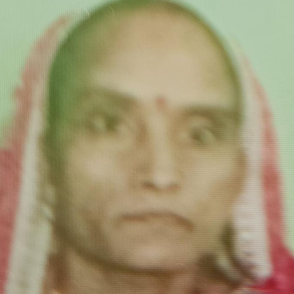 महराजगंज में करंट से मां-बेटे की मौत:पानी के मोटर के पास मां को बचाने के प्रयास में बेटे ने भी गंवाई जान