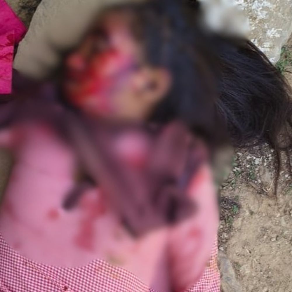 मिर्जापुर में बेकाबू साइकिल खाई में गिरी, किशोरी की मौत:बलुआ बजाहुर के ढलान पर ब्रेक फेल होने से हादसा, एक अन्य घायल