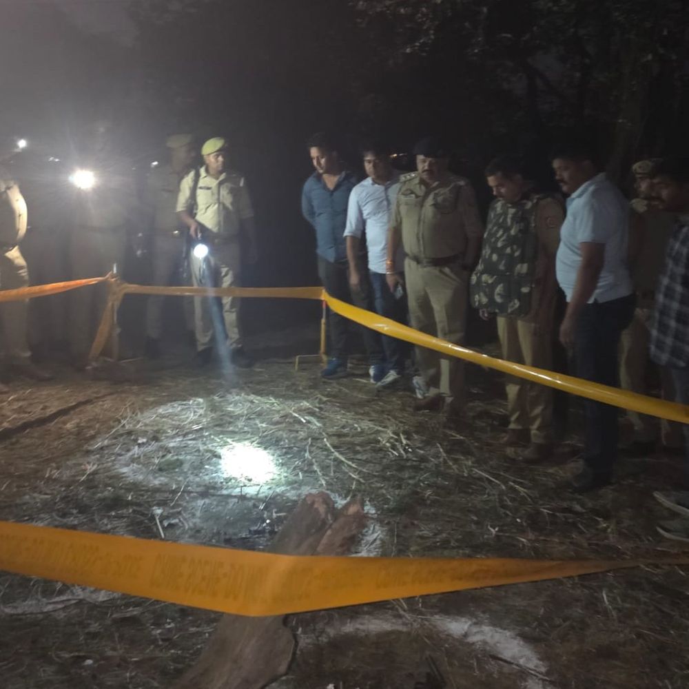 फतेहपुर में महिला हत्याकांड का इनामी आरोपी गिरफ्तार:महिला की चाकू गोदकर की थी हत्या, पुलिस ने दोनों पैरों में मारी गोली