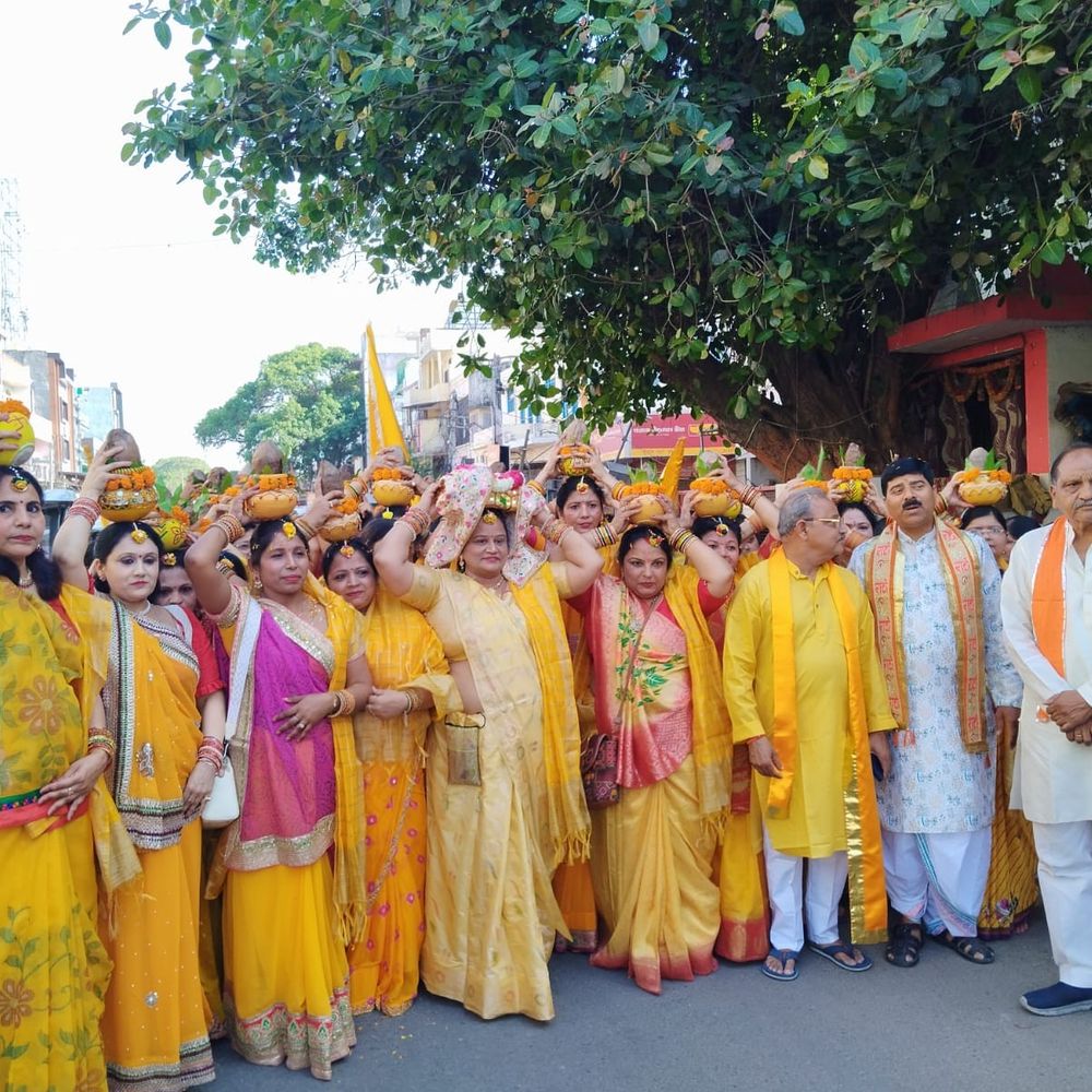 लखनऊ के गीता भवन में श्रीमद्भागवत कथा ज्ञान यज्ञ शुरू:महिला समिति ‘सुहासिनी’ के सहयोग से सात दिवसीय आयोजन