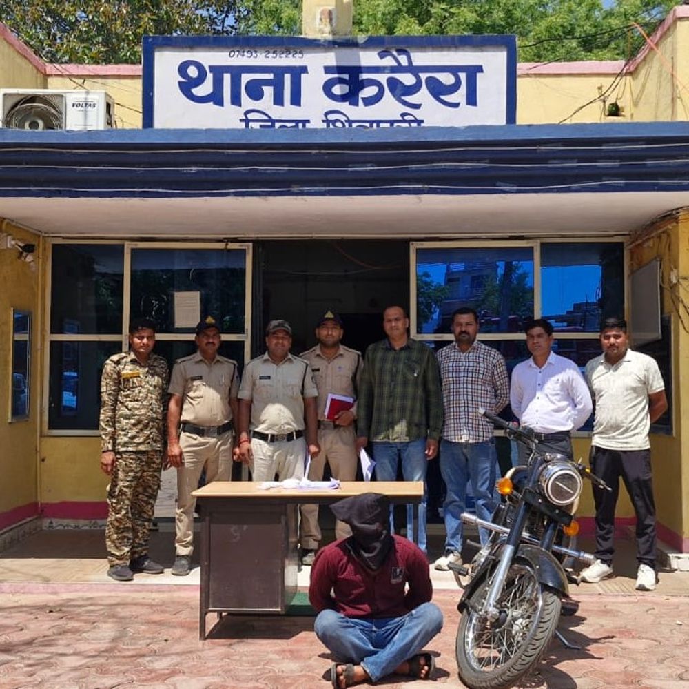 करैरा में 52 ग्राम स्मैक के साथ आरोपी गिरफ्तार:  बुलेट से सप्लाई करने आया था तस्कर, पिता की मौत के बाद बेटी चला रही गिरोह – Shivpuri News