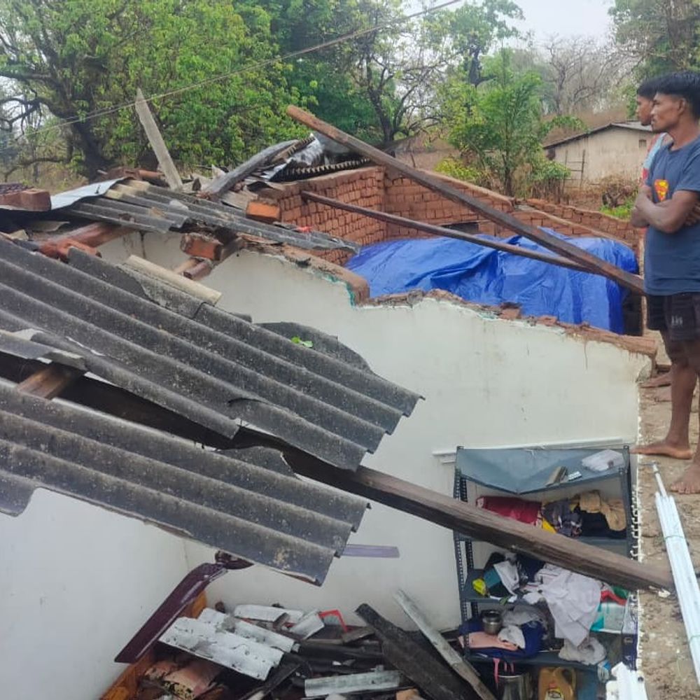 कोंडागांव में आंधी-तूफान से घर क्षतिग्रस्त:  केजंग गांव में परिवार सुरक्षित, प्रशासन से मदद की अपील – Kondagaon News