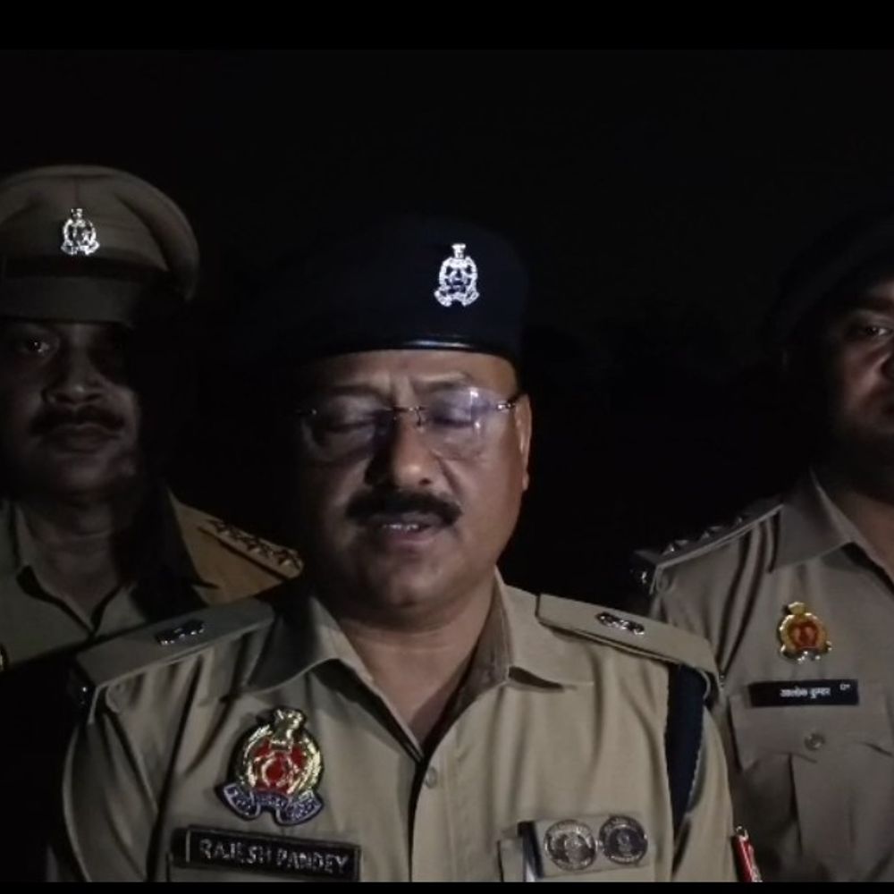 कानपुर देहात में युवक का शव खेत में मिला:पास में चाबी लगी बाइक खड़ी थी, हत्या की आशंका, दादी को बुआ के घर छोड़ने गया था